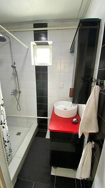 Продажа коттеджей и домов: 🏠Продается дом в ж/м Ак-ордо1 📍Отличное расположение, тихий — 9