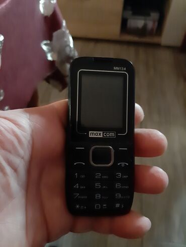 Ostali mobilni telefoni: Telefon Max Com ispravan telefon je na dve kartice i memorijska — 2