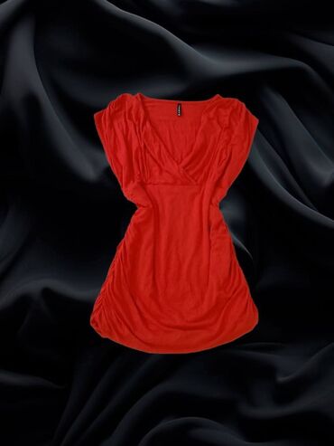 Majice dugačkih rukava: Majice, bluze po 400 dinara🟨 — 10