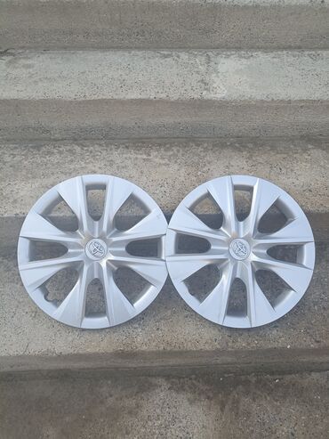 Yağlar və avtokimyəvi maddələr: İşlənmiş Kolpak Toyota R 16