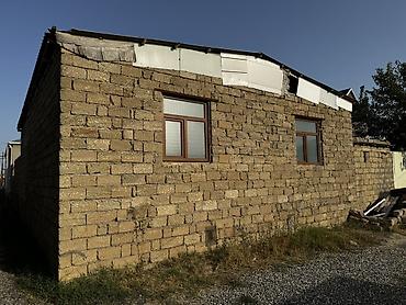 ev ucuz: Satılır: həyətyanı sahəsi və yarımçıq tikilisi olan fərdi yaşayış — 2