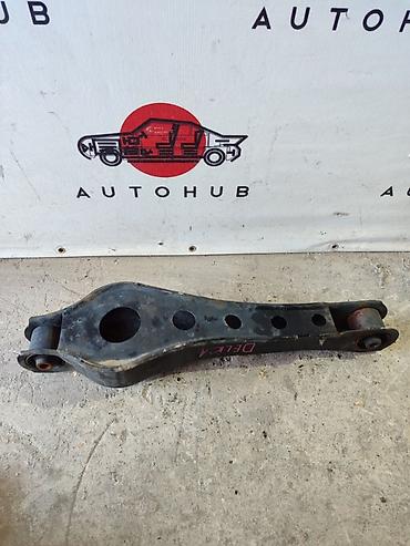 Рычаг подвески Mitsubishi Delica PD6W 6G72 3.0 2000 (б/у)