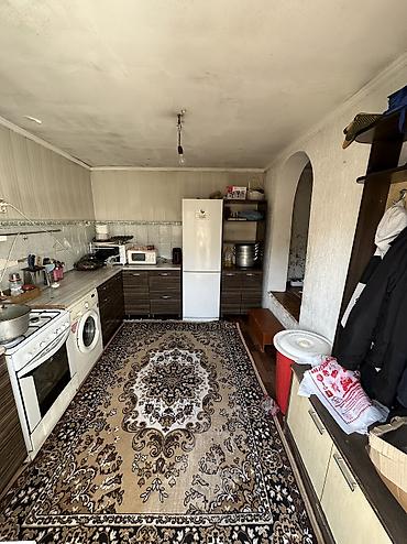 Продажа коттеджей и домов: Продается четырехкомнатый дом от собственнника, двухкомнатная кухня at lalafo.kg — 8 Продажа коттеджей и домов: Продается четырехкомнатый дом от собственнника, двухкомнатная кухня — 8