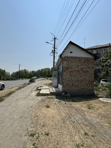 срочно продаётся 1 комнатная квартира в районе шлагбаум по улице кенсуйская 17 пересекает интергельпо ориентировочно парк фучика: Продается магазин район Геологородок,помещение не пересекает красную