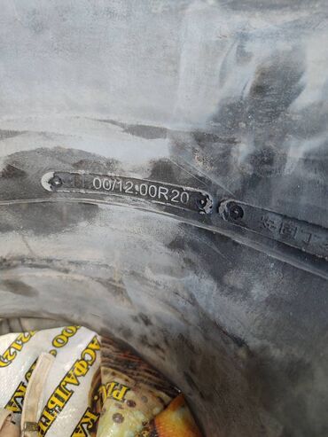 Шины: Продаю грузовые колеса шины б/у Камеры грузовые универсальные — 16