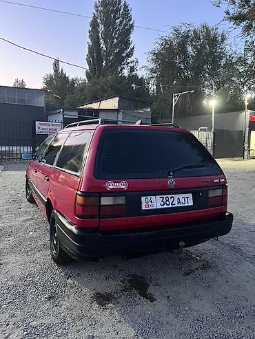 Транспорт: Volkswagen Passat Variant: 1989 г., 1.8 л, Механика, Бензин, Универсал — 6