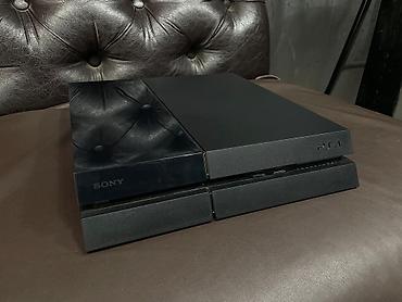 macbook 16: Sony PlayStation 4 (FAT) черного цвета. Комплектация: - Консоль PS4 — 2