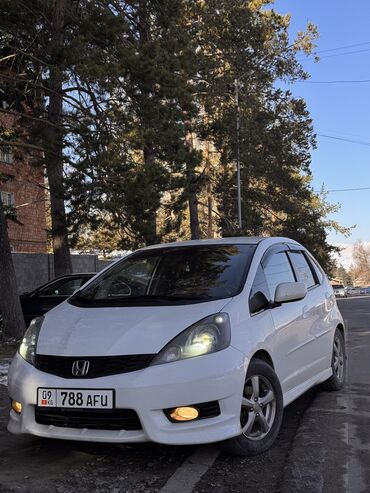 Honda: Honda Fit: 2013 г., 1.5 л, Автомат, Бензин, Хэтчбэк