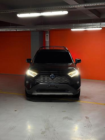 Toyota: Toyota RAV4: 2020 г., Гибрид, Кроссовер — 2