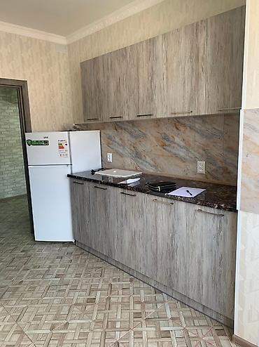 квартиры в: 3 комнаты, 83 м², 106 серия улучшенная, 8 этаж — 3