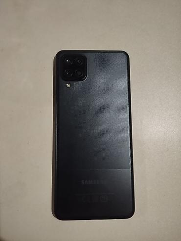 bergamo et ceken: Samsung Galaxy A12, rəng - Qara — 2