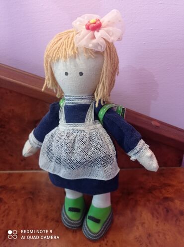 детская рация: Продаю интерьерную куколку школьницу полностью ручной работы. Ножки и