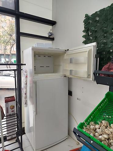 kiçik soyuducular: Blomberg iki qapılı soyuducu - Üst hissədə ayrıca dondurucu bölmə — 1
