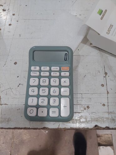 калькуляторы: Калькулятор сатылат качество сонун. 400 сом жапжаны