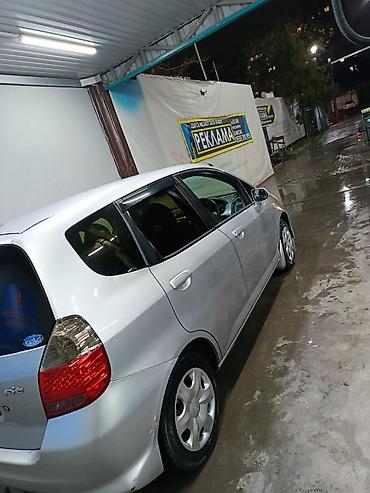 Honda: Honda Fit: 2003 г., 1.3 л, Вариатор, Бензин, Хэтчбэк — 3