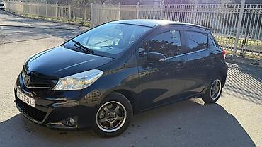 bort baqaj: Toyota Vitz (Yaris) hatchback - Kuzov: 5 qapılı, qara rəng - — 7