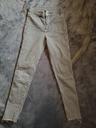 Pantalone: XS (EU 34), S (EU 36), Visok struk, Čino