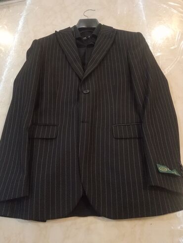 купальники в баку: Məhsul: Kişi kostyum dəsti – PERUCCI - Rəng: qara, ağ nazik şaquli