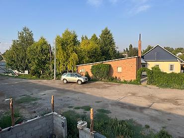 Продажа коттеджей и домов: Продается дом в городе Токмак * Комнаты: 5 спален большой зал — 14