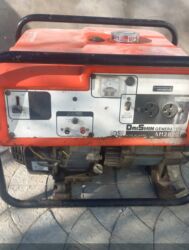 Lampalar: Generator. 2800 watt. Benzinle işleyir. Tam işlek veziyyetdedir. Heç