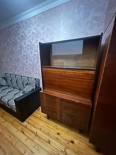 divan satilir tecili: Satılır: Qonaq otağı mebelləri komplekti təcili satılır razılaşma yol — 8