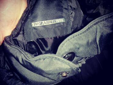 waikiki teksas jakne: Jacket Abercrombie Fitch, L (EU 40), XL (EU 42), color - Black