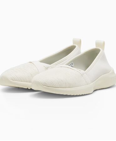 Другая женская обувь: Удобные белые кеды балетки от Puma оригинал с USA 🇺🇸
