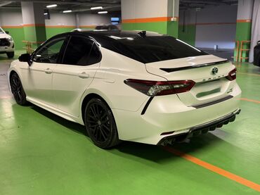 Toyota: Toyota Camry: 2022 г., 2.5 л, Автомат, Гибрид, Седан — 6