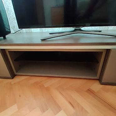 Mebel: İşlənmiş, Düz TV altlığı, Polkalı, Taxtalı — 2