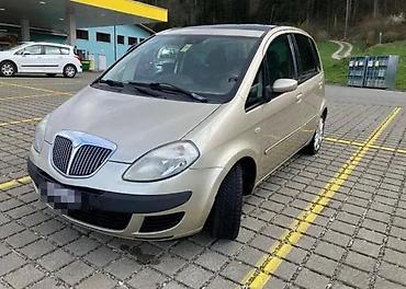 Bočna vrata: Lancia musa vrata. Lancia musa vrataOriginalni delovi Ukoliko zelite — 1