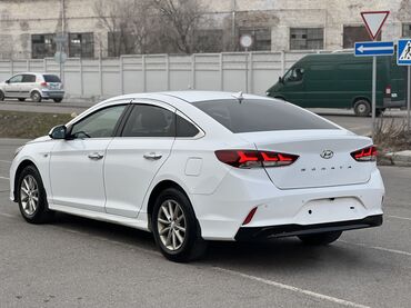 Hyundai: Hyundai Sonata: 2020 г., 2 л, Автомат, Газ, Седан — 6