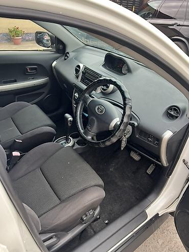 pm 2 5: Toyota Ist: 2003 г., Автомат, Бензин, Хэтчбэк — 9