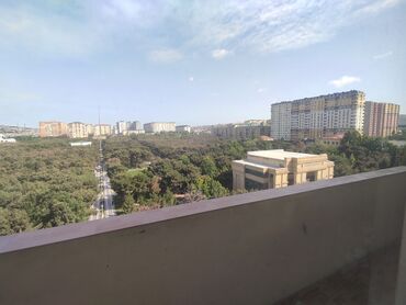 1 комнатная квартира в баку: Xirdalan seherinde Heyder Parkinin Yaninda 17/8 ci mertebesinde