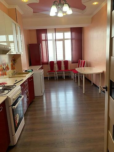 Долгосрочная аренда квартир: 3 комнаты, Агентство недвижимости, Без подселения, С мебелью полностью — 1