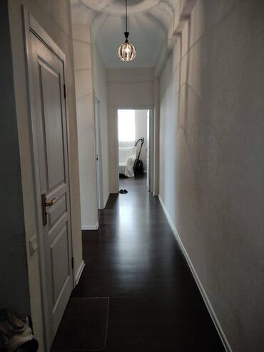 Uzunmüddətli kirayə mənzillər: Yeni Yasamalda (Asan xidmətə yaxın) 9 mertebeli binanın 8-ci — 9