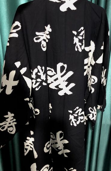Плащи: Продаю новое оригинальное японское кимоно бренда TOKYO. Был привезен
