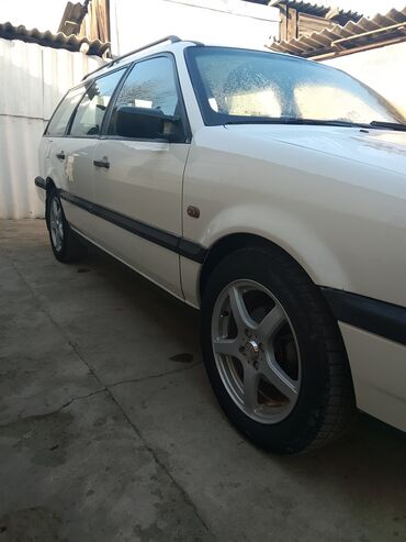 Volkswagen: Volkswagen Passat Variant: 1995 г., 0.2 л, Механика, Бензин, Универсал — 2