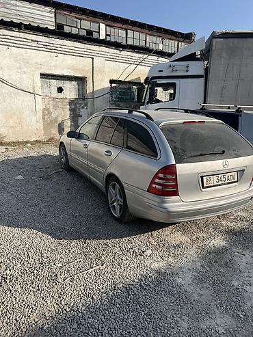 x 7: Mercedes-Benz C-Class: 2003 г., 2.7 л, Дизель, Универсал — 4