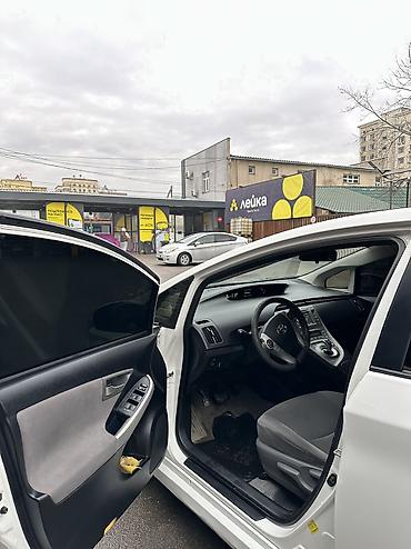 Toyota: Toyota Prius: 2013 г., 1.8 л, Вариатор, Гибрид, Седан — 11