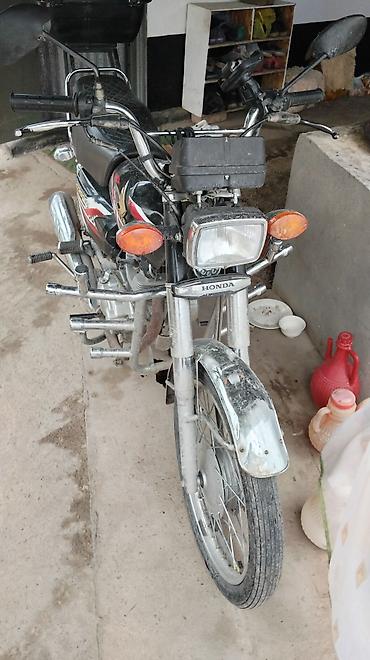 классика мото: Классический мотоцикл Honda, 125 куб. см, Бензин, Взрослый, Б/у — 1
