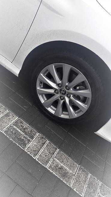 диска авто: Колеса в сборе 215 / 55 / R 17, Лето, Б/у, Комплект, Легковые, Литые, отверстий - 5 — 1