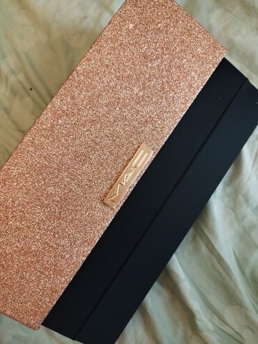 Göz üçün kosmetika: Göz kölgələri, Kryolan, Ünvandan götürmə — 7