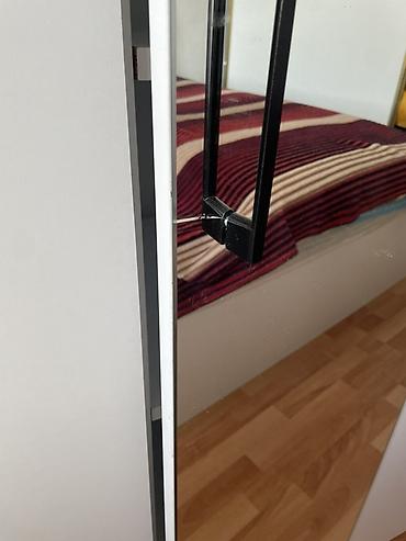 Dolablar: Ağ rəngdə 3 qapılı geyim şkafı - Material: laminat/MDFlam, ağ rəng - — 2