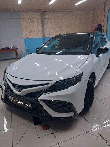 Toyota: Toyota Camry: 2021 г., 2.5 л, Автомат, Бензин, Седан