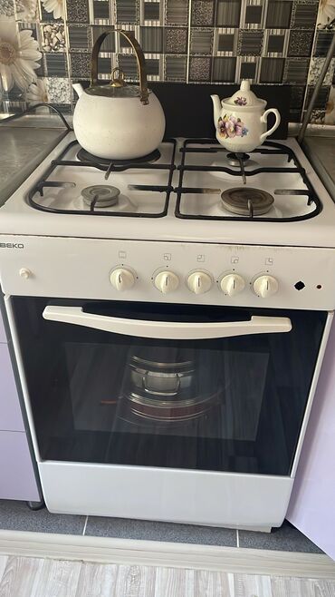 Mətbəx üçün digər texnika: Plitə Beko, Qazlı, Ayrıca dayanan, 4 gözlü, İşlənmiş