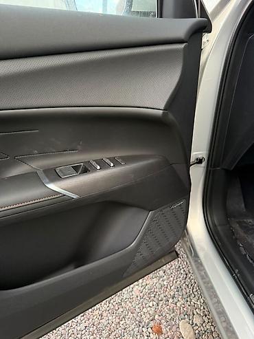 bestune b70: Changan CS75 Plus: 2026 г., 1.5 л, Вариатор, Гибрид, Кроссовер — 3