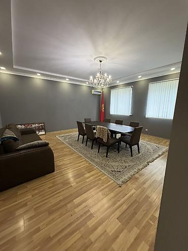 Продажа коттеджей и домов: Продается 
большой дом 
2 х этажный 
Цена 395.000 — 14