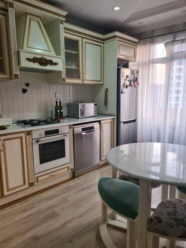 Köhnə tikili: Bakı, Həzi Aslanov qəs., 2 otaqlı, Köhnə tikili, m. Həzi Aslanov, 60 kv. m — 5