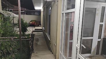 Долгосрочная аренда домов: 120 м², 2 комнаты — 2