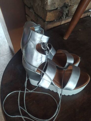 srebrne helanke: Sandals, Perla, 37